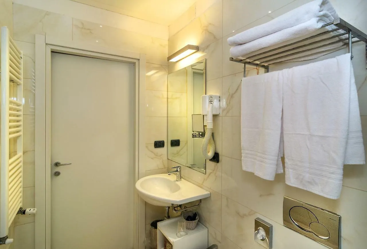 ***  Hotel Central Park Marina di Pietrasanta Olaszország